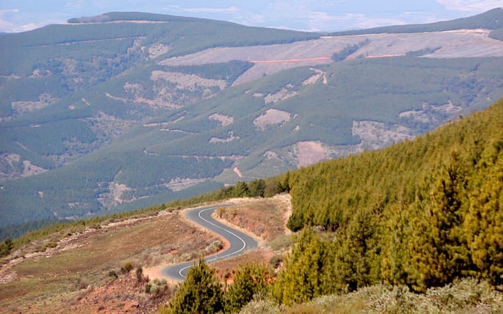South African mountain passes that add character to your journey
