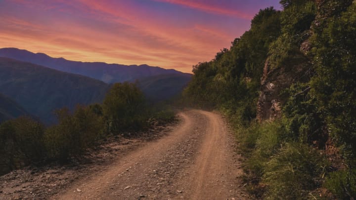 What can I see in Baviaanskloof?